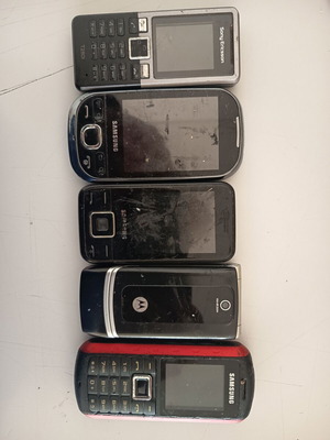 Old mobile phones used for spare parts, pack of 5