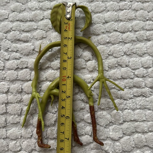 Fantastic Beasts Bowtruckle Bendable Figure 18cm like new