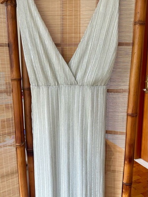 Silver maxi dress for special occasions size S like new