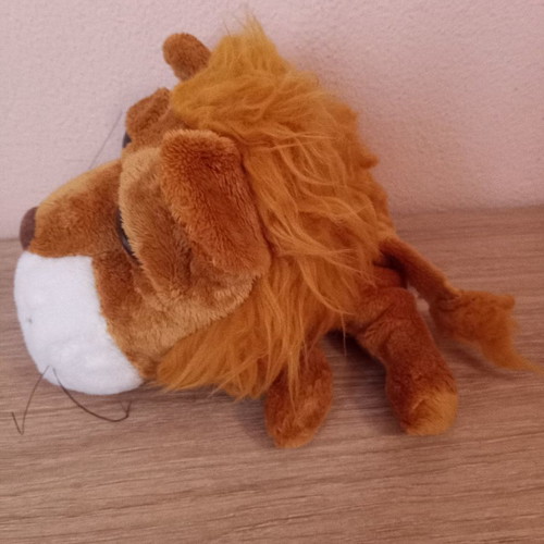 Plush lion cub new