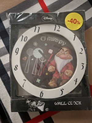 Disney Grumpy dwarf wall clock new, analog