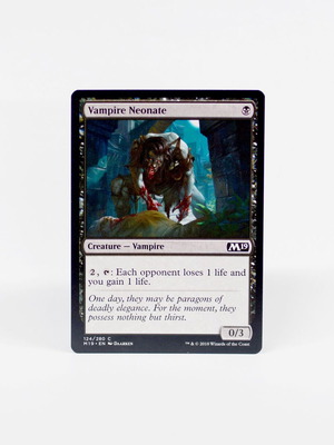 Magic The Gathering Vampire Neonate M19 карта в отлично състояние