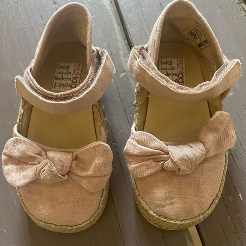 Girls' canvas shoes size 23