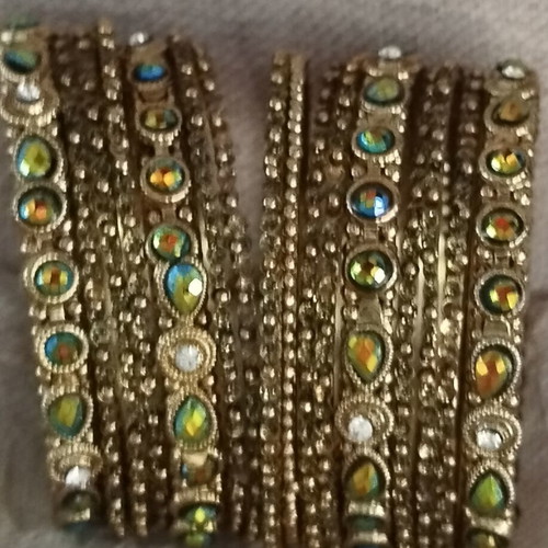Indian Choodiyan Bracelets like new, pack of 16 with Polki Kundan design