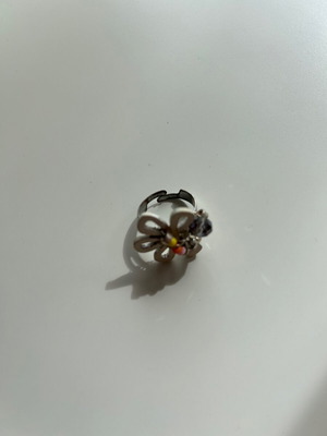Flower ring