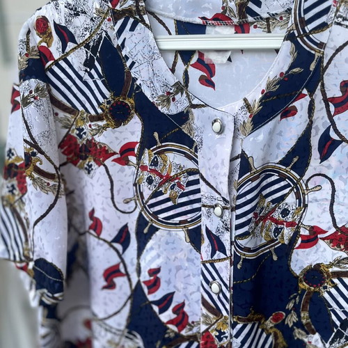90s vintage shirt with sewn-in shoulder pads, black and white, XXL