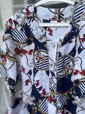 90s vintage shirt with sewn-in shoulder pads, black and white, XXL