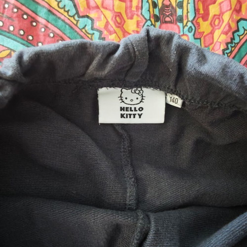 Girls' Hello Kitty shorts size 140 cm like new, gray