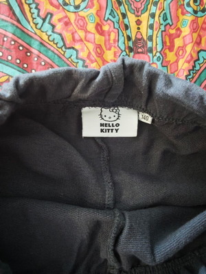 Girls' Hello Kitty shorts size 140 cm like new, gray
