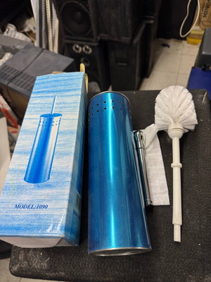Metal Toilet Brush with Holder Model 1090 new in box