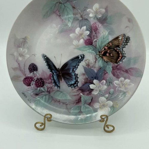 Decorative plate Bradex W.S.George "On Gossamer Wings" Lena Liu 1988-1989 new