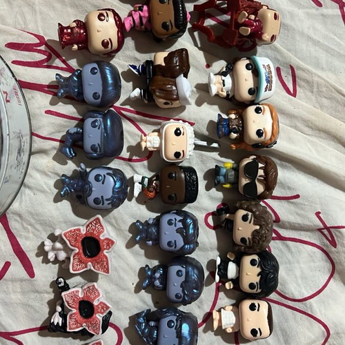 Stranger Things Kinder Joy Collection like new, complete except colorful Will missing