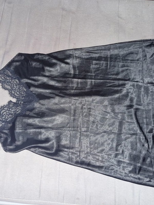 Black nightgown new with lace and adjustable straps size L
