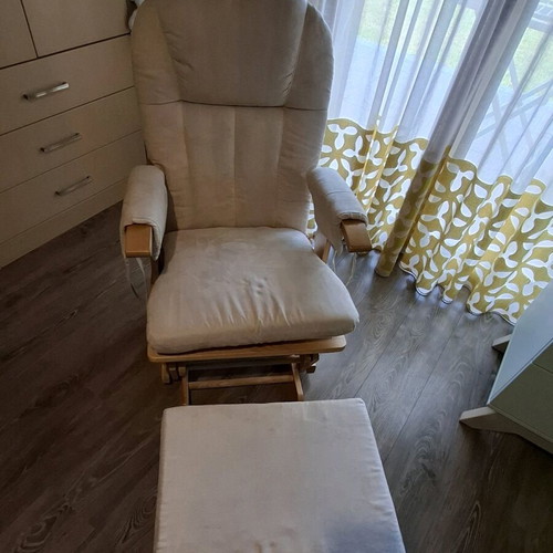Mothercare rocking nursing chair like new with stool