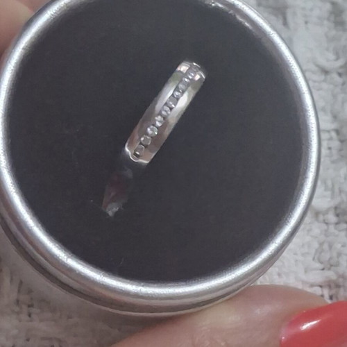 Silver 925 ring size 17.3 with zircon stones like new