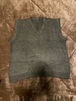 Kazaka vest like new, size XL