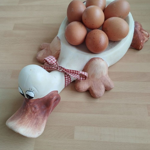 Easter ceramic duck egg holder used, holds 7 eggs