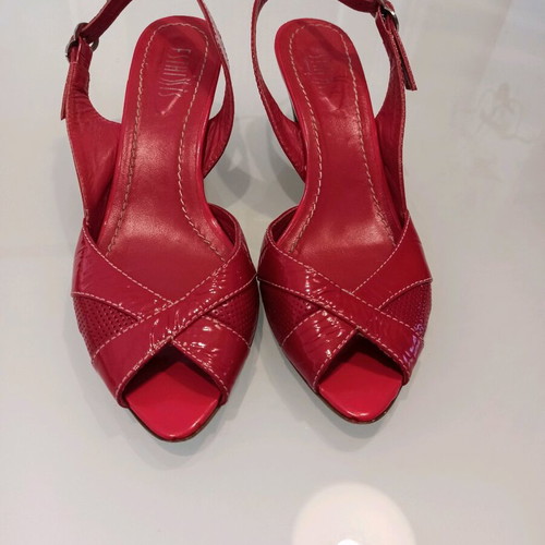 Esthisis leather sandals size 40 like new, red