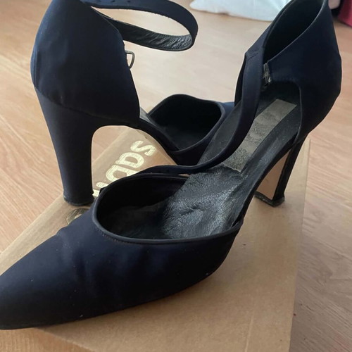 Women's shoes size 40 used