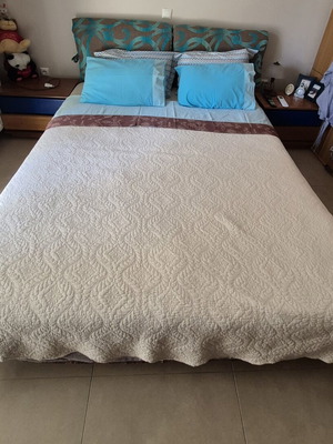 Double bed 200×160 with 2 nightstands, dresser, mirror, used