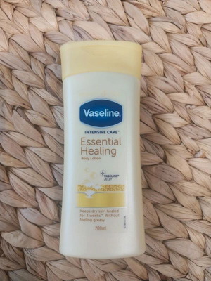 Vaseline Essential Healing Body Lotion 200ml new