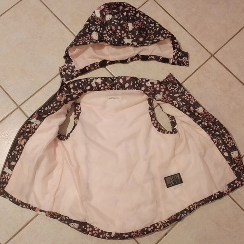 H&M girls' sleeveless jacket with detachable hood, autumn pattern