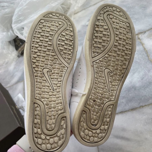 Nike leather athletic shoes used, size 36.5, white