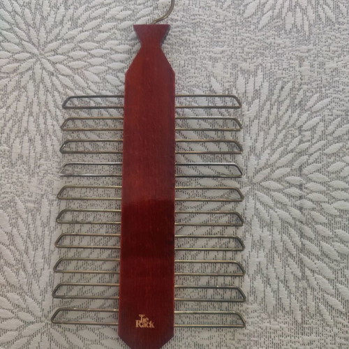 Classic Tie Rack Wooden Tie Holder like new, brown