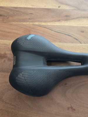 Selle Royal Float Athletic Saddle like new