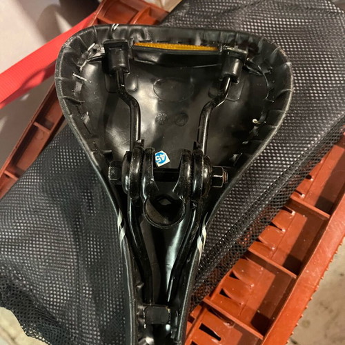 Anatomical bicycle saddle like new