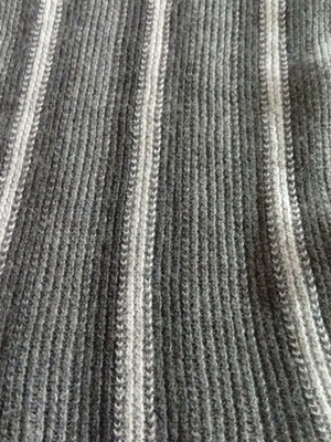 Unisex knitted striped scarf with fringes like new