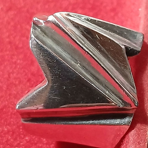 Silver ring with geometric design used