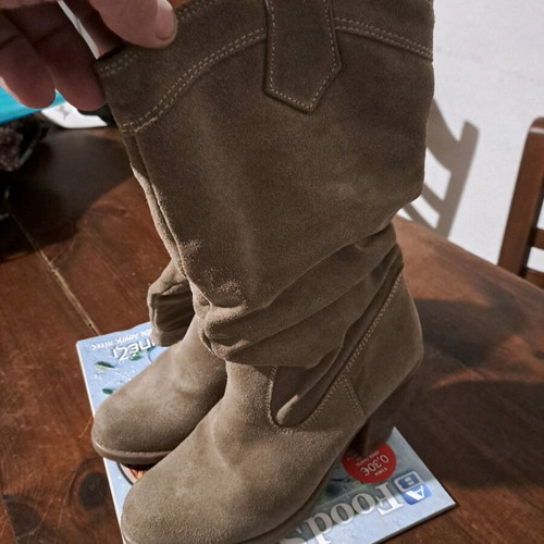 Vintage boots used, size 36, beige brown
