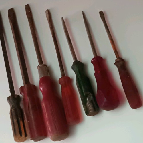 Screwdrivers old used, pack