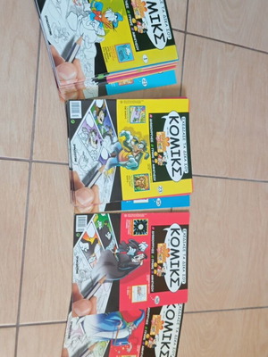 Disney Accademia Comics Collection like new, 36 issues