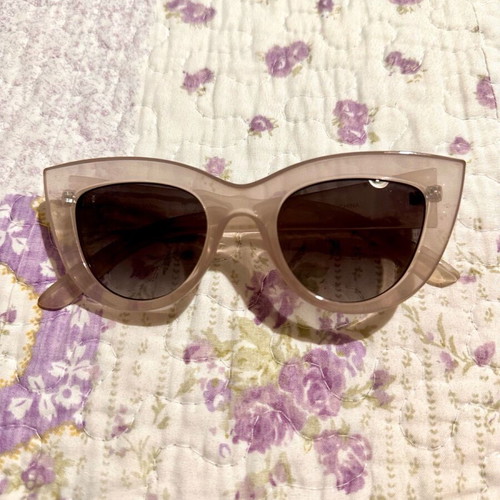 Stradivarius butterfly-shaped sunglasses unused with case and cloth