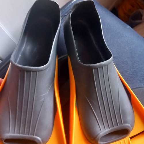Children's swim fins like new, size 33/34, orange-gray, Majorca