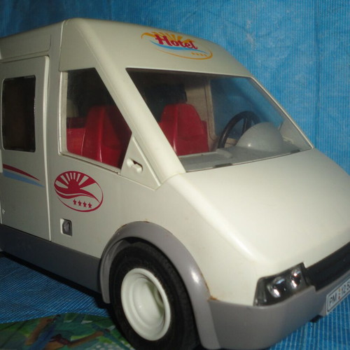 Playmobil 5267 Hotel Shuttle Bus like new