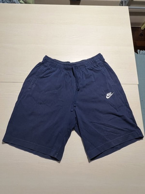 Nike shorts medium, like new