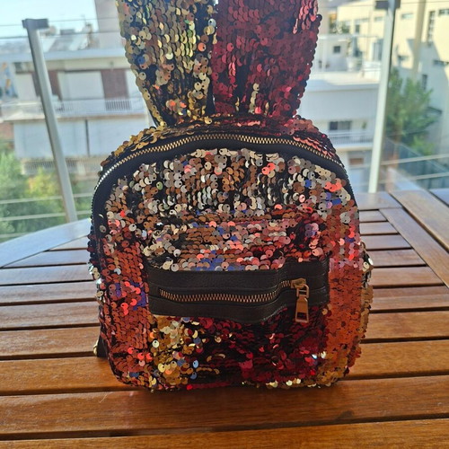 Children's backpack with colorful sequins