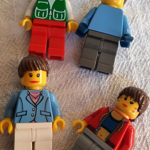 Lego Minifigures pack of 4 like new
