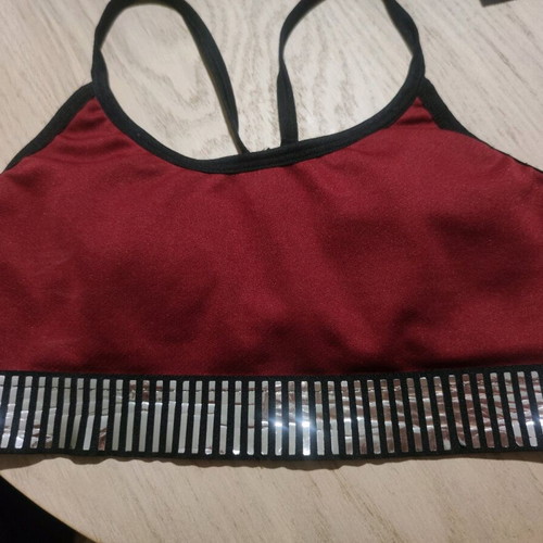 Burgundy sports bra used