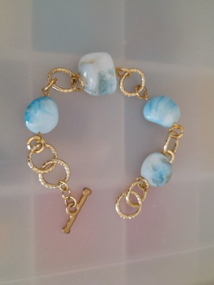 Bracelet with turquoise shells, new