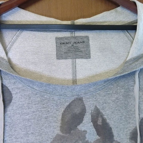 DKNY Jeans Plus Size Hoodie 3X like new, grey floral design