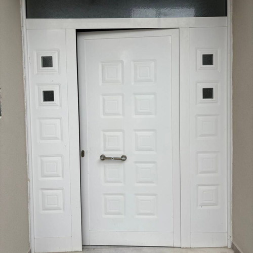 Exterior door like new condition