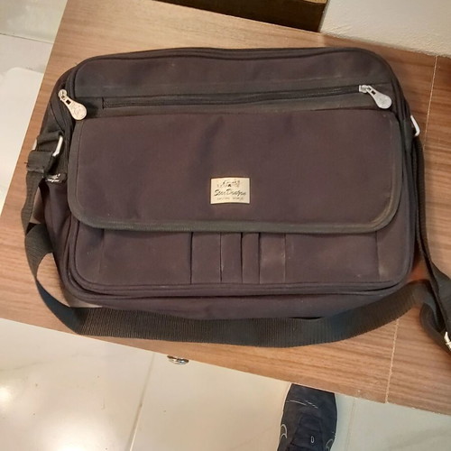 Laptop bag 15.5 inches like new