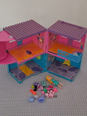 Polly Pocket Vintage Relaxin' Resort Hotel playset used with doll and clothes