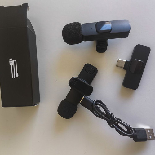 K9 Dual Wireless Lavalier Microphone set like new, Type-C receiver