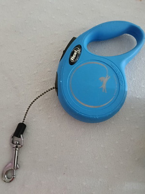 Retractable dog leash with cord up to 8 kg like new