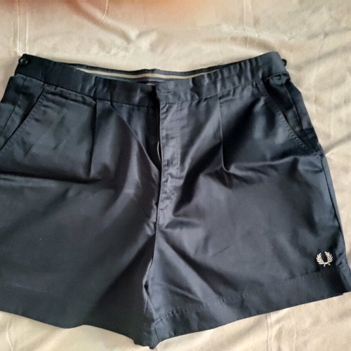 Fred Perry men's bermuda shorts like new, size XL, blueblack